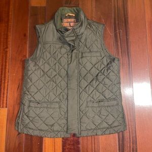 Boy’s crewcuts olive green quoted vest size 10